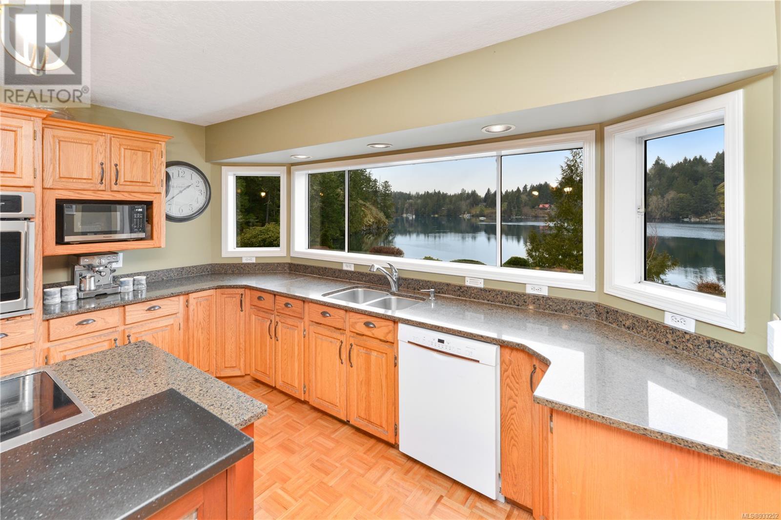5776 East Sooke Rd