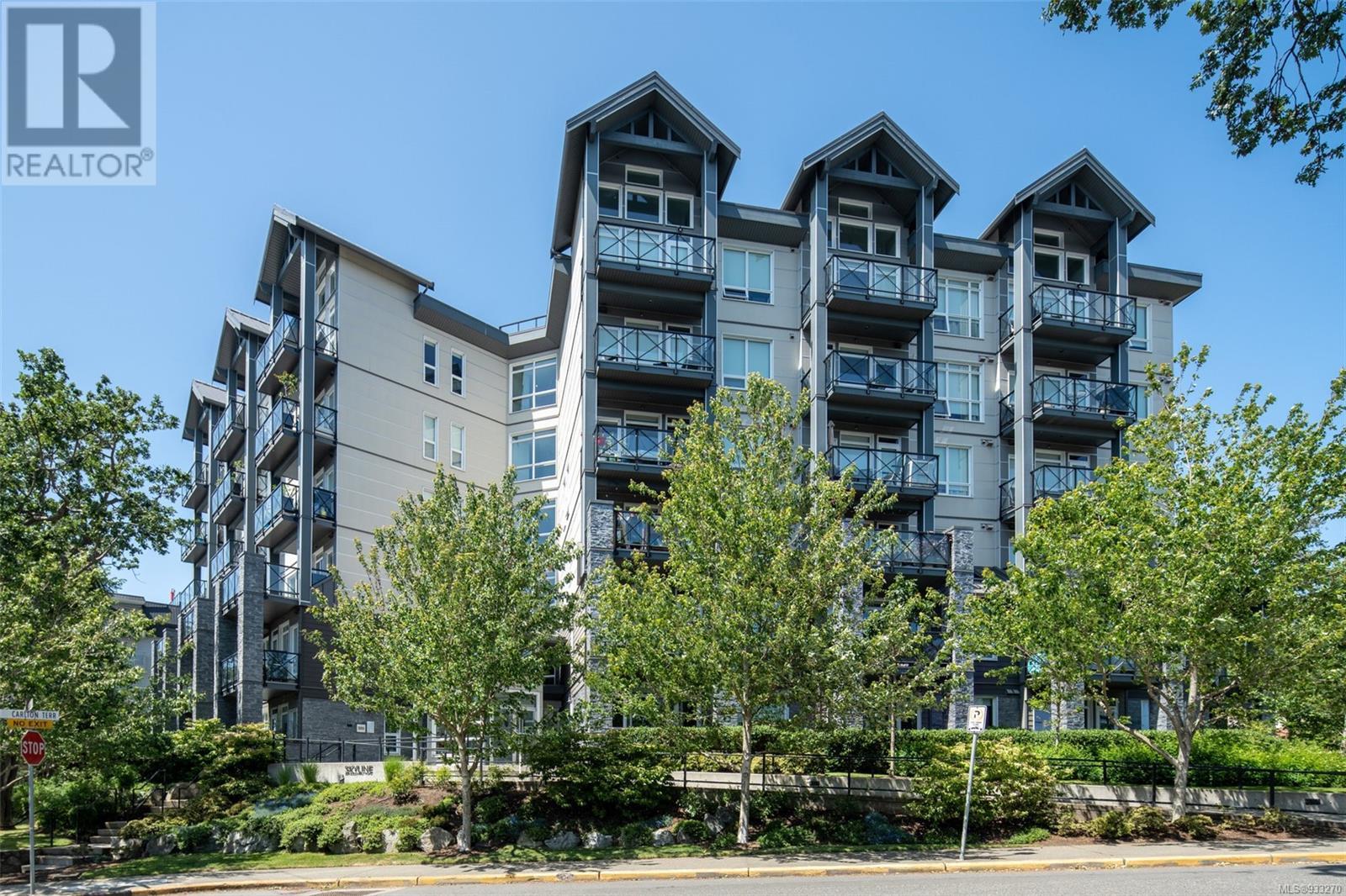 506 924 Esquimalt Rd
