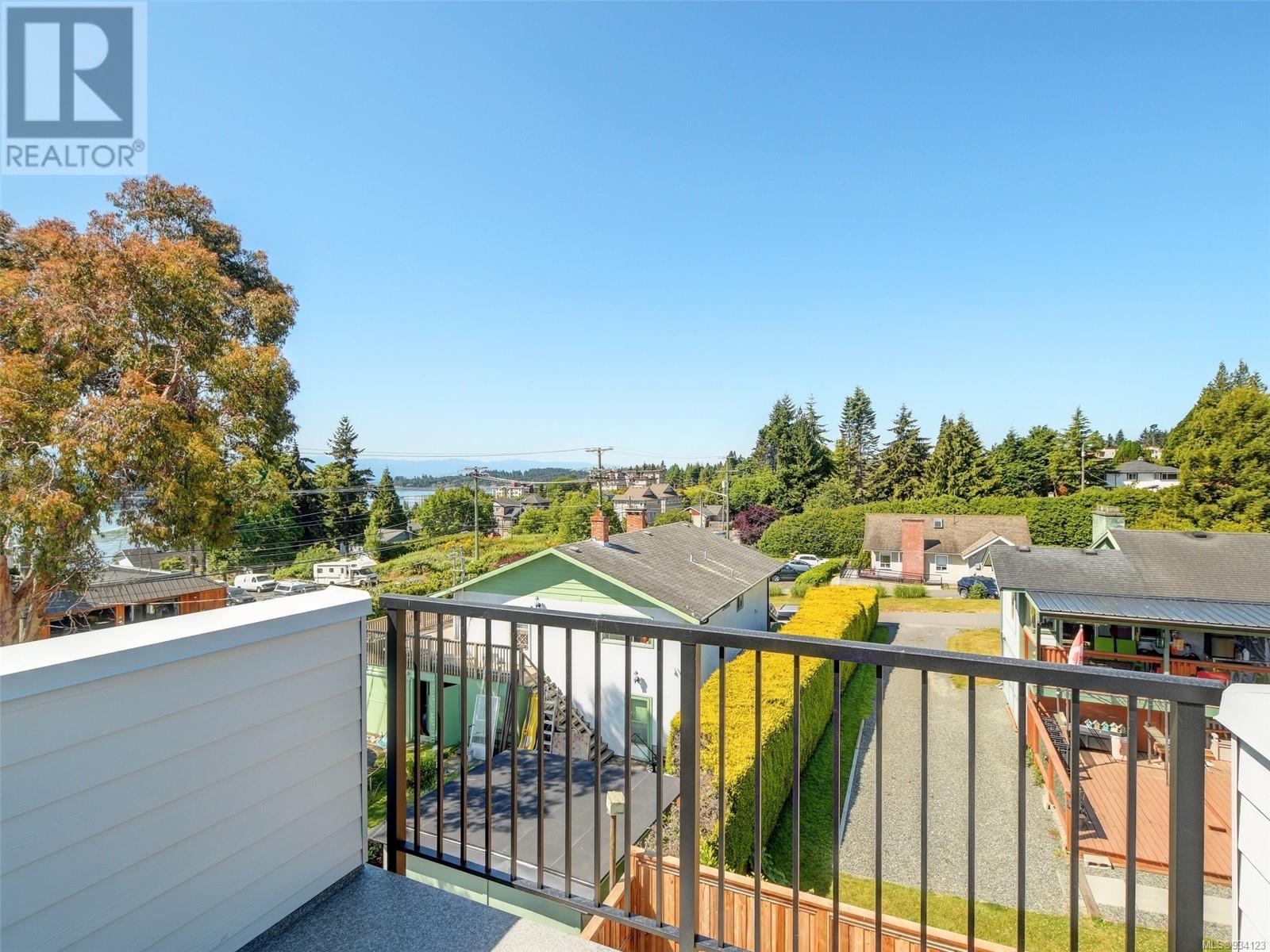 B 2050 Charters Rd, #B