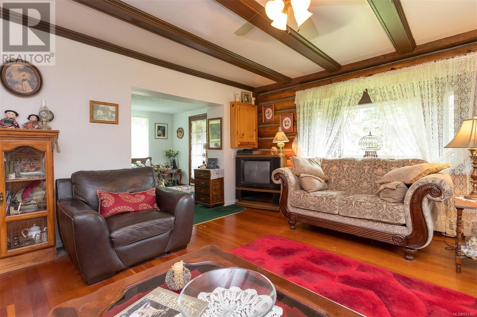5162 Sooke Rd