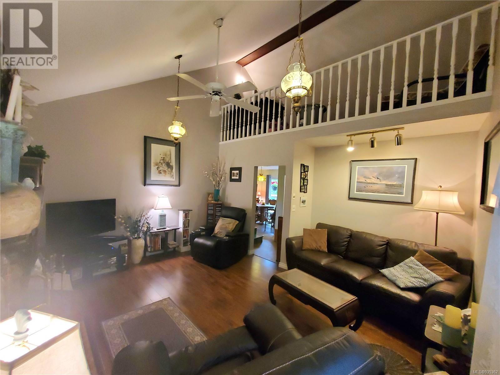 5162 Sooke Rd