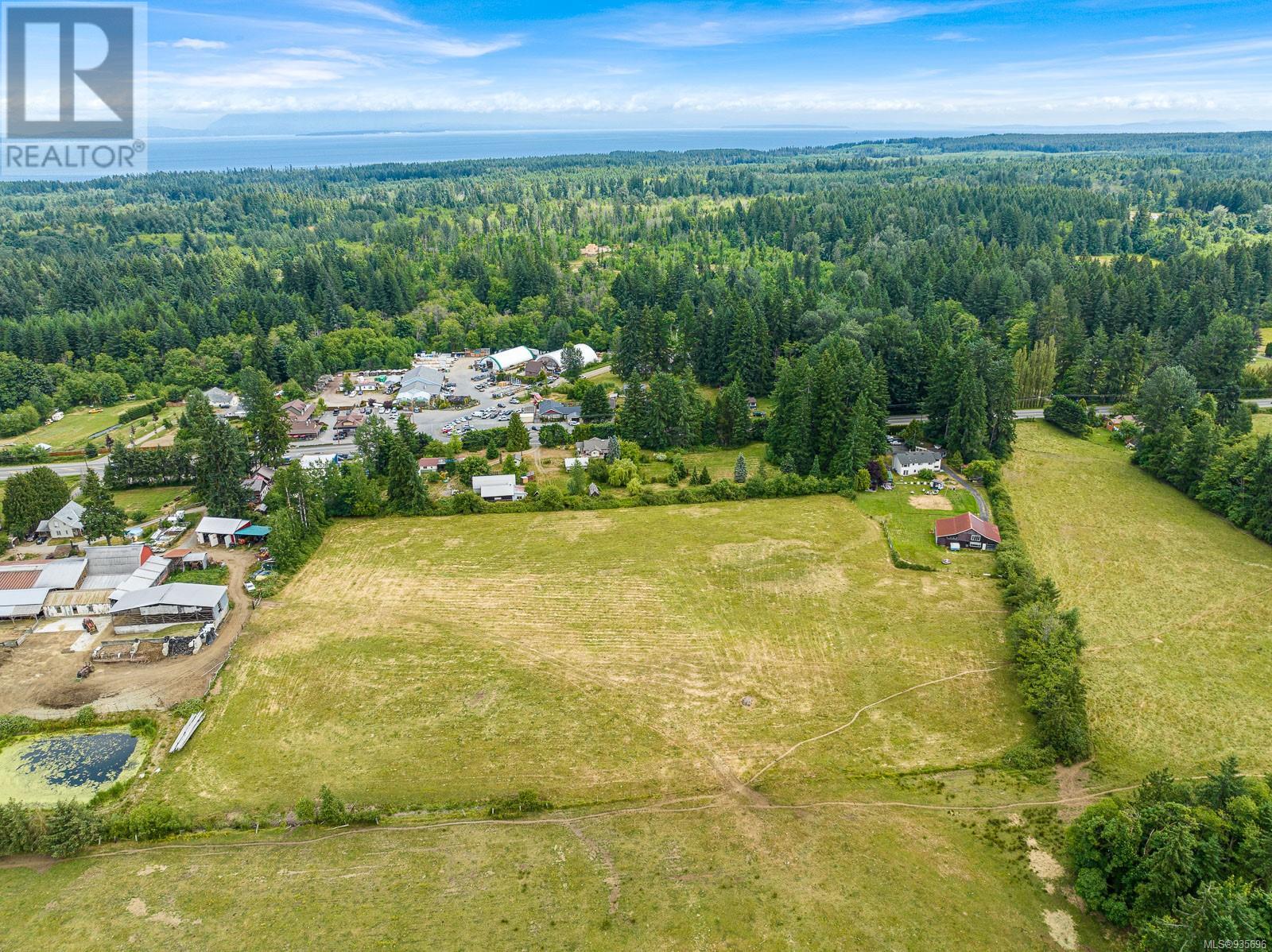 8225 Island Hwy