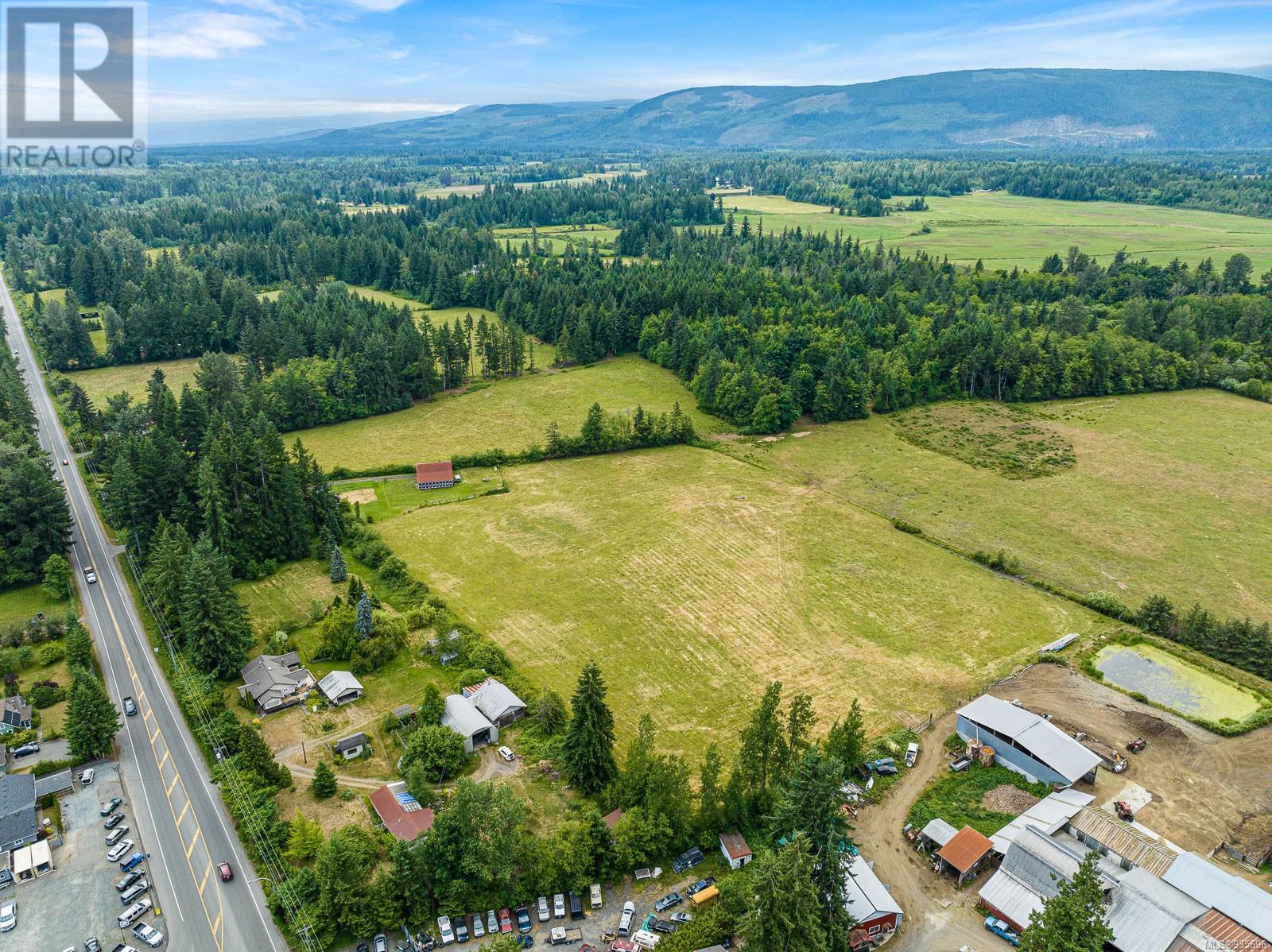 8225 Island Hwy