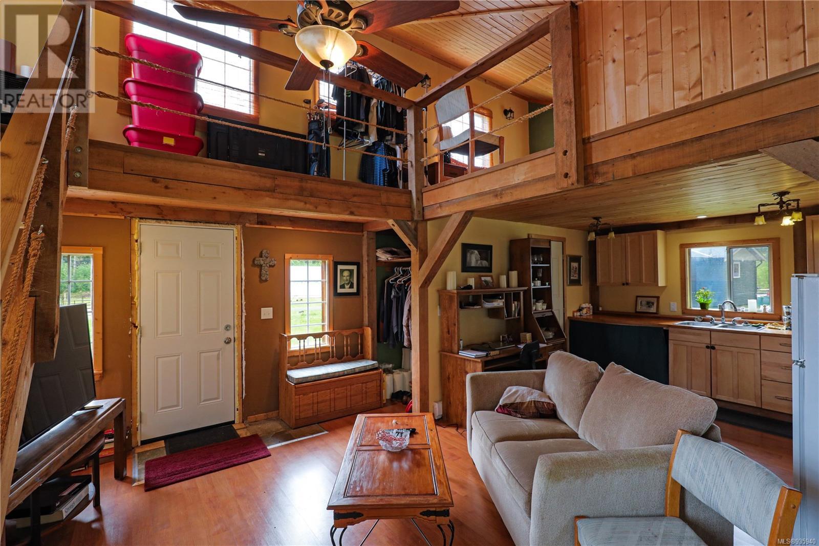 2040 Dzini Rd