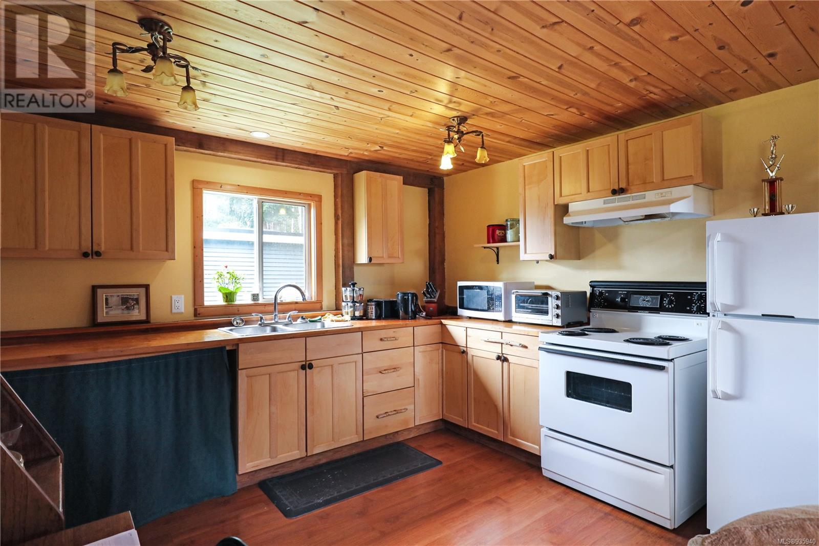 2040 Dzini Rd