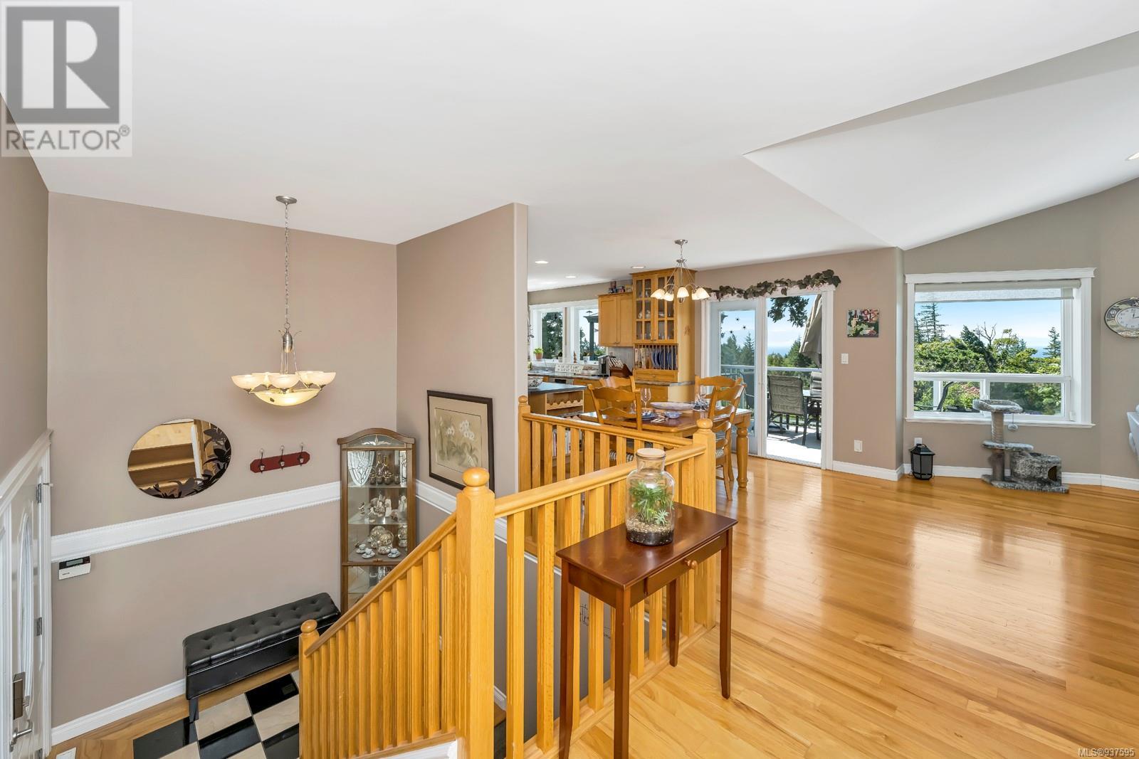 7824 Dalrae Pl