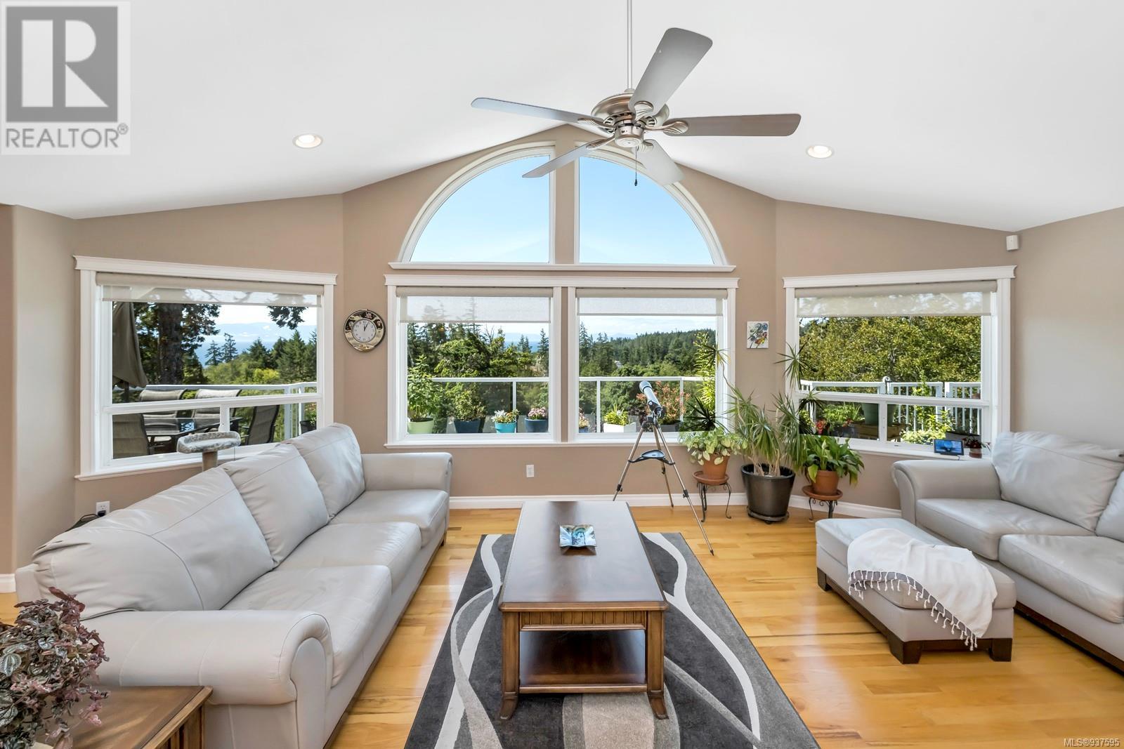 7824 Dalrae Pl
