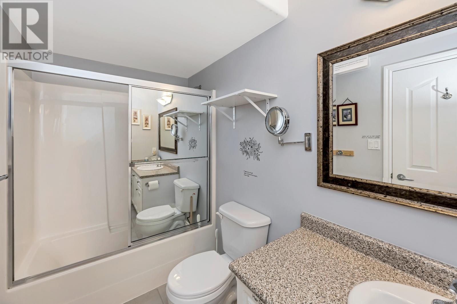 7824 Dalrae Pl