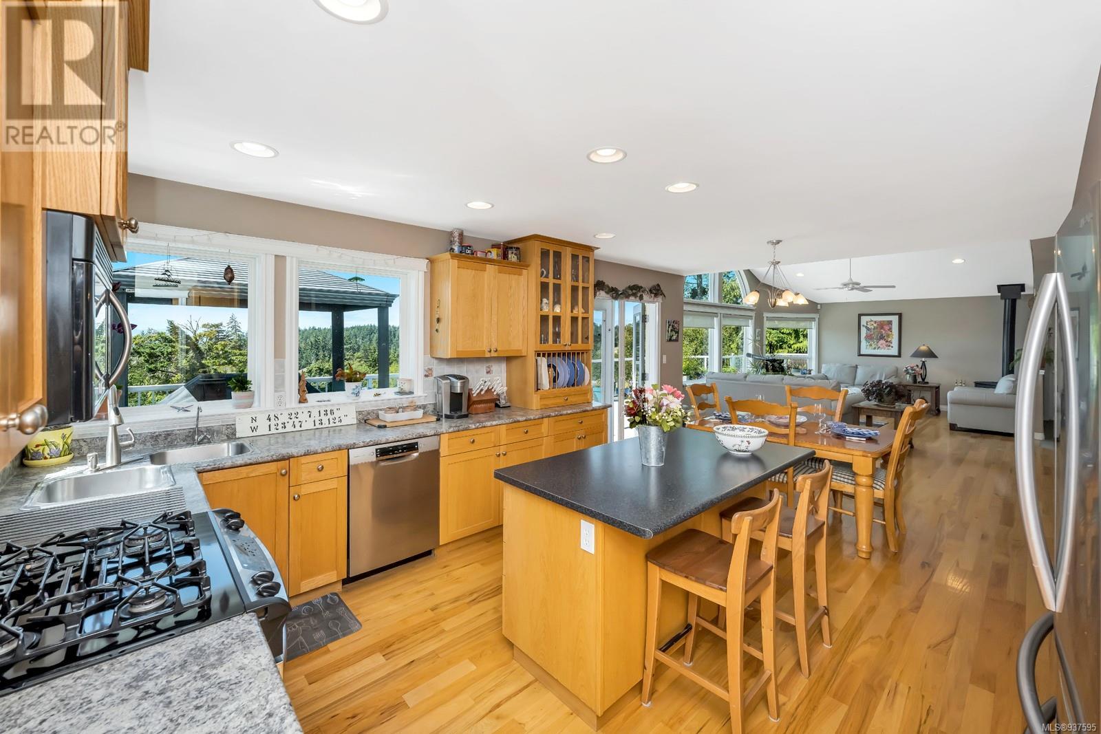 7824 Dalrae Pl