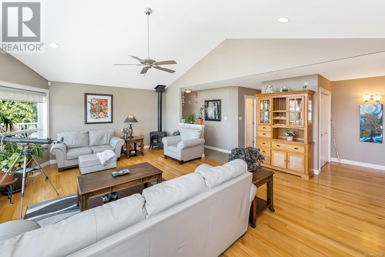 7824 Dalrae Pl