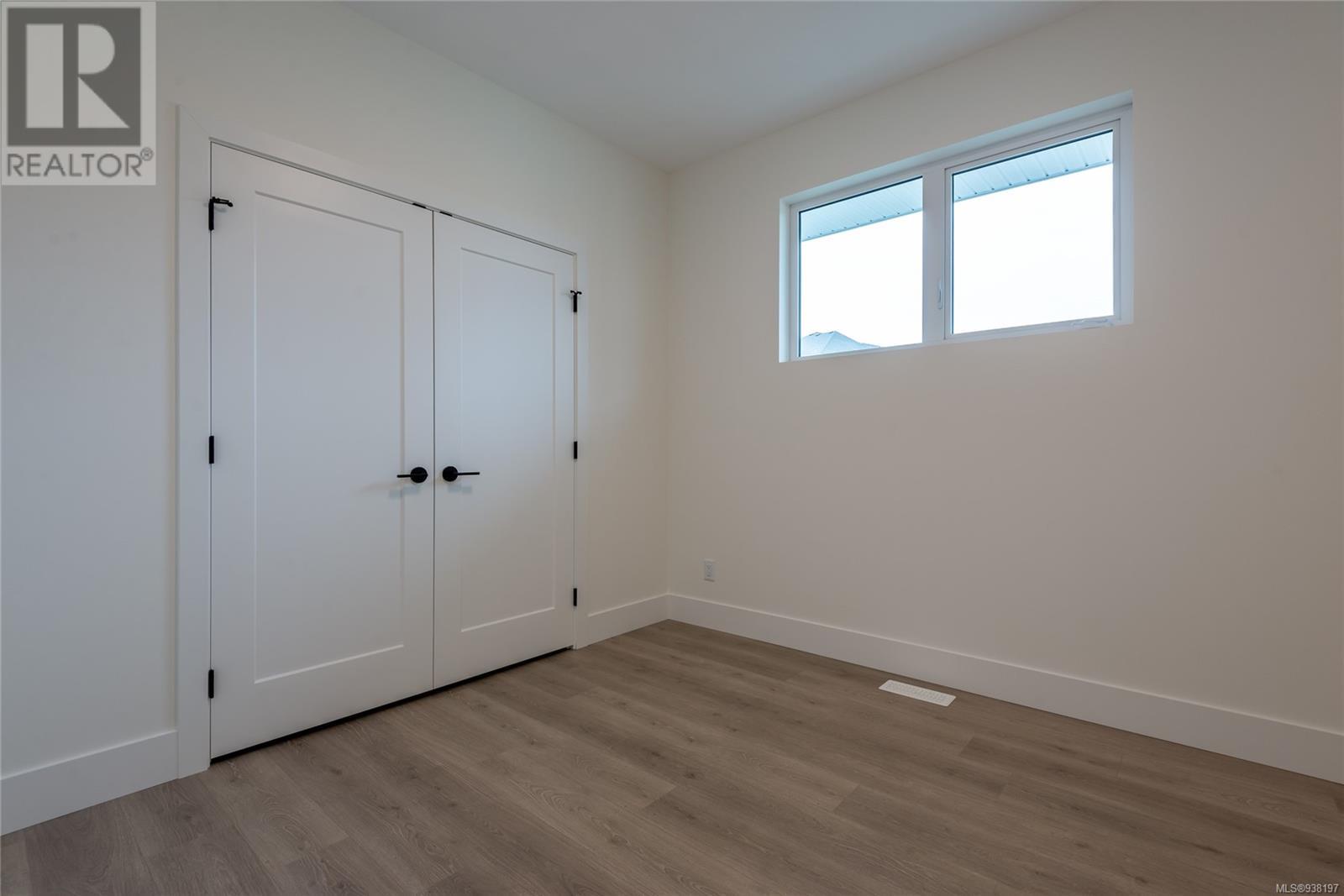 10 1580 Glen Eagle Dr, #10