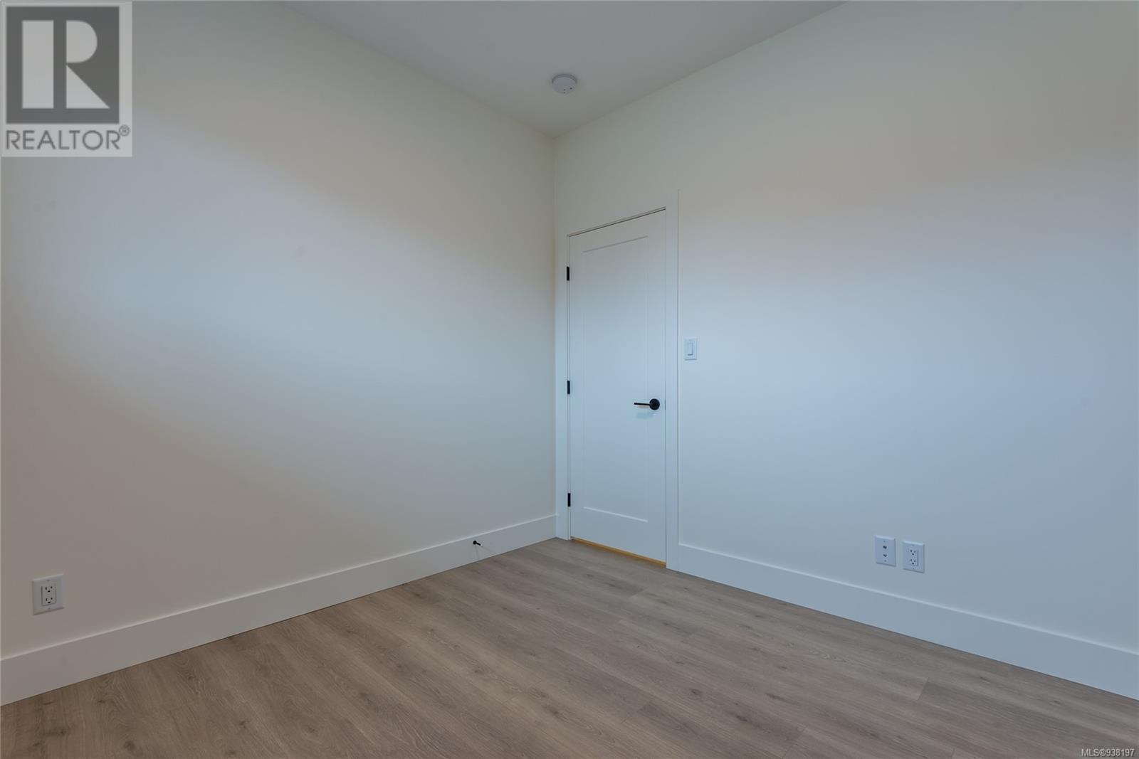 10 1580 Glen Eagle Dr, #10