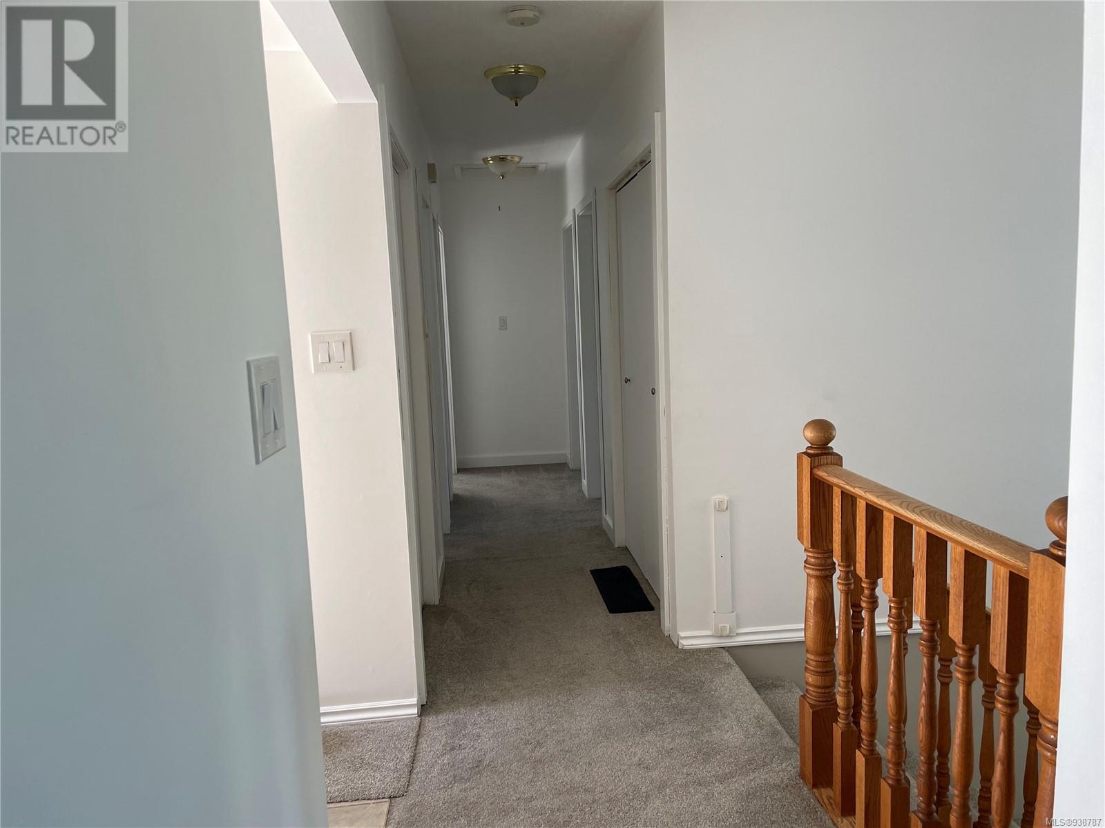 3695 ESTEVAN Dr