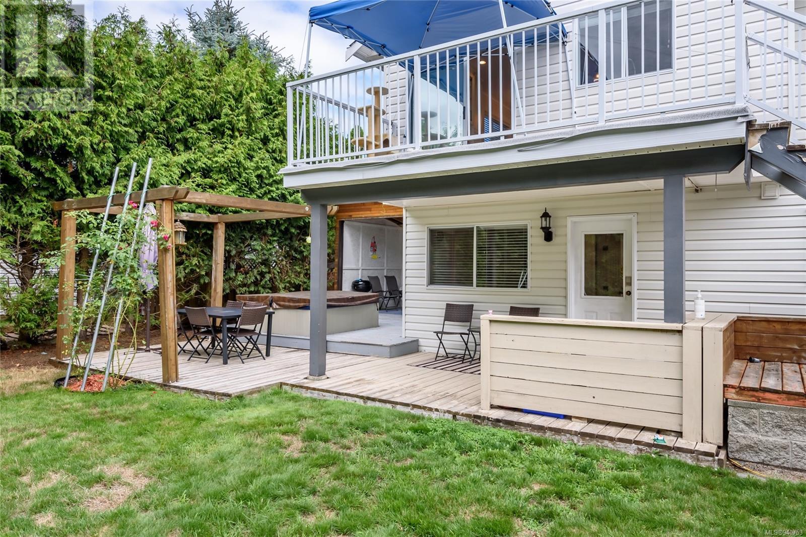 1387 Ocean View Ave