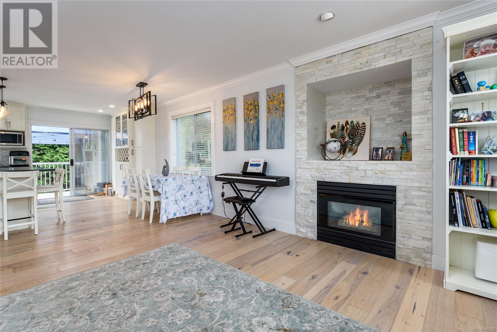 1387 Ocean View Ave
