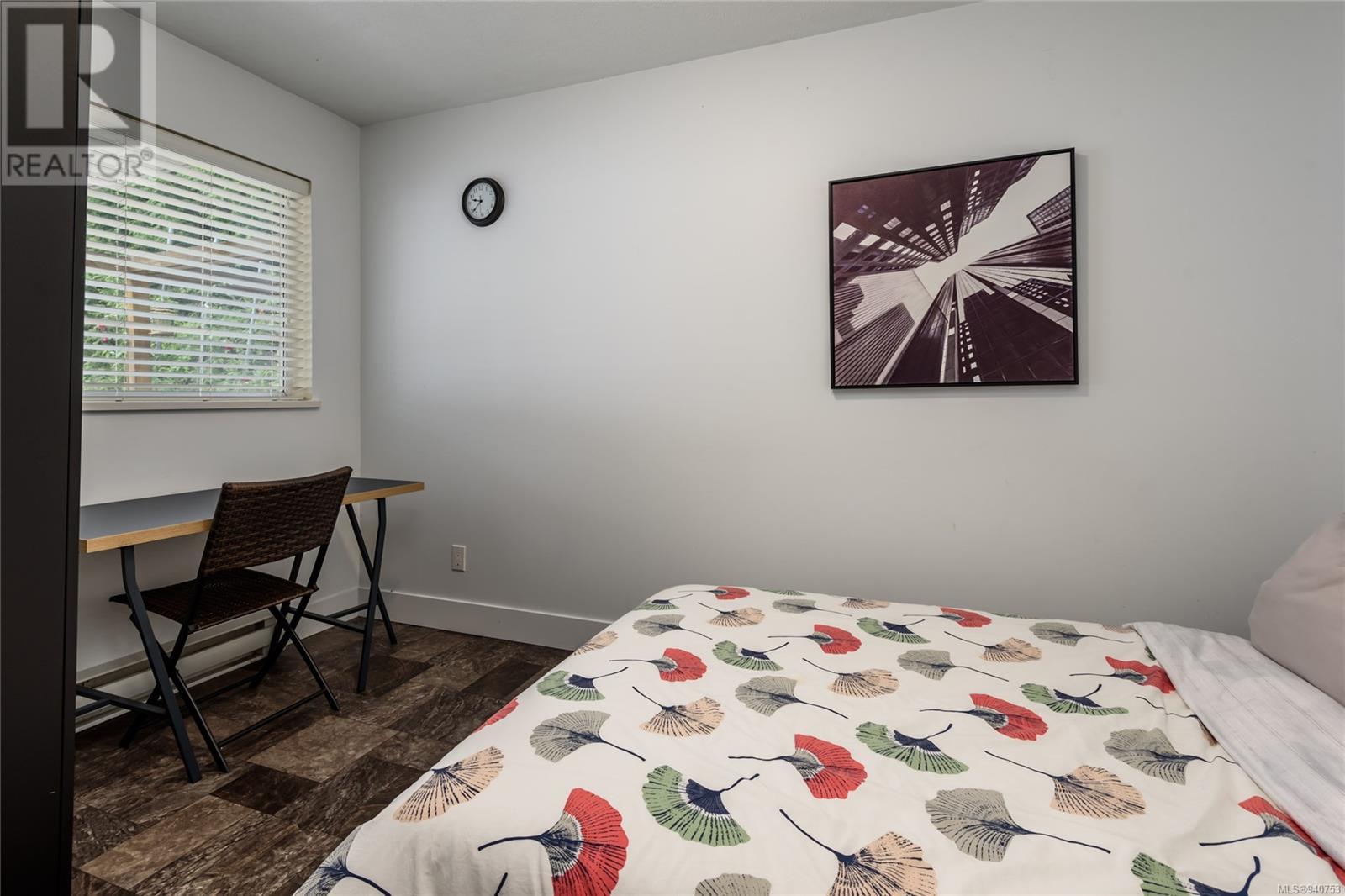 1387 Ocean View Ave