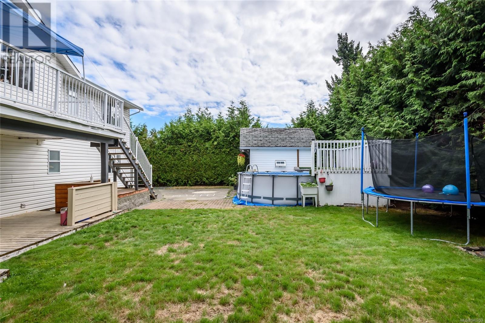 1387 Ocean View Ave