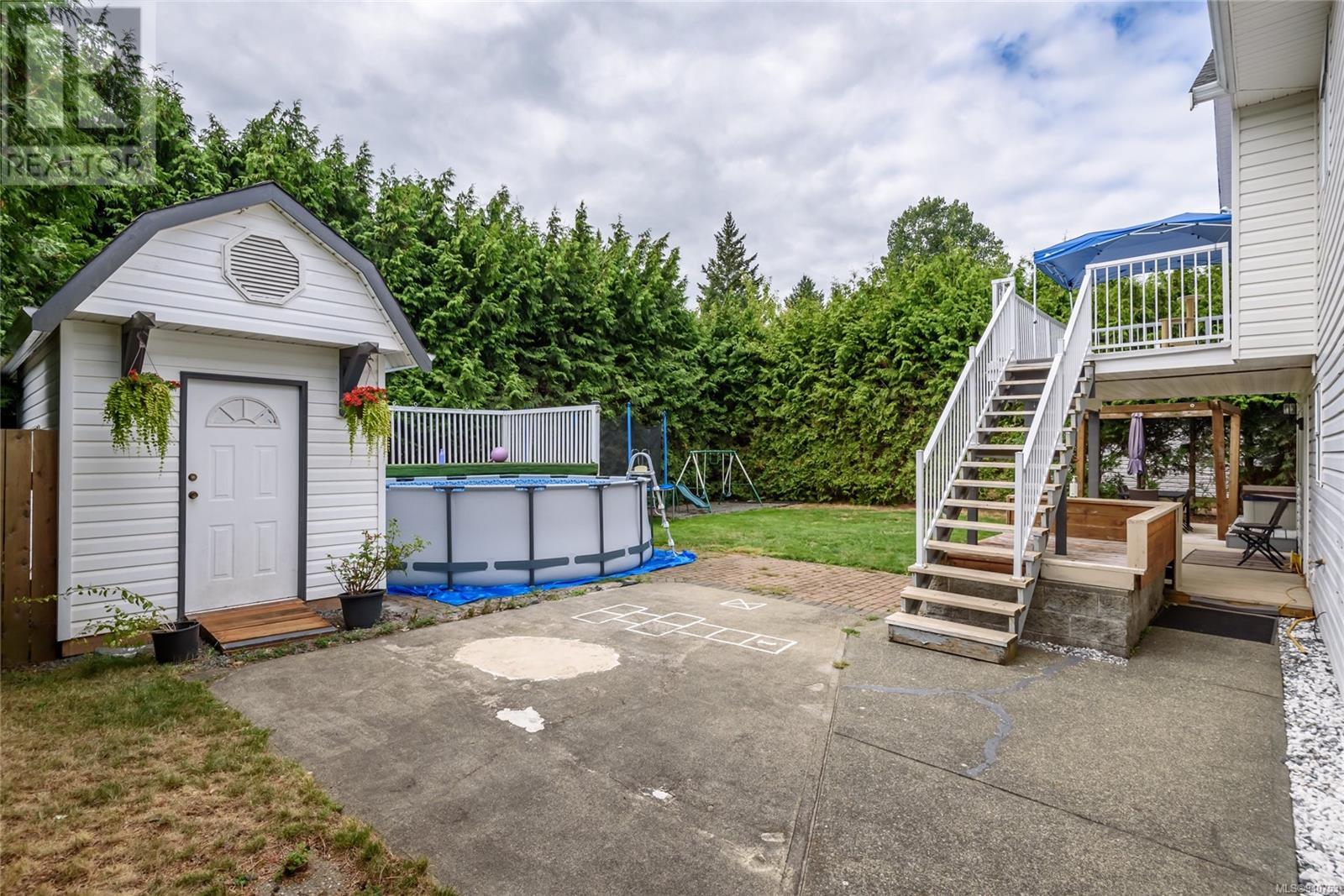 1387 Ocean View Ave