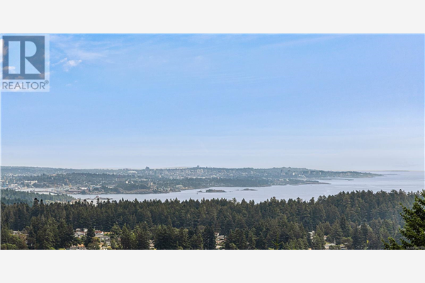 826 Cuaulta Cres, Colwood