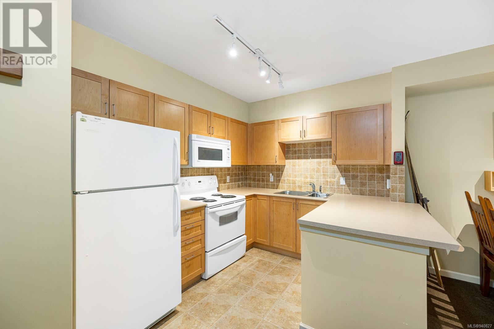 109 1280 Alpine Rd, #109