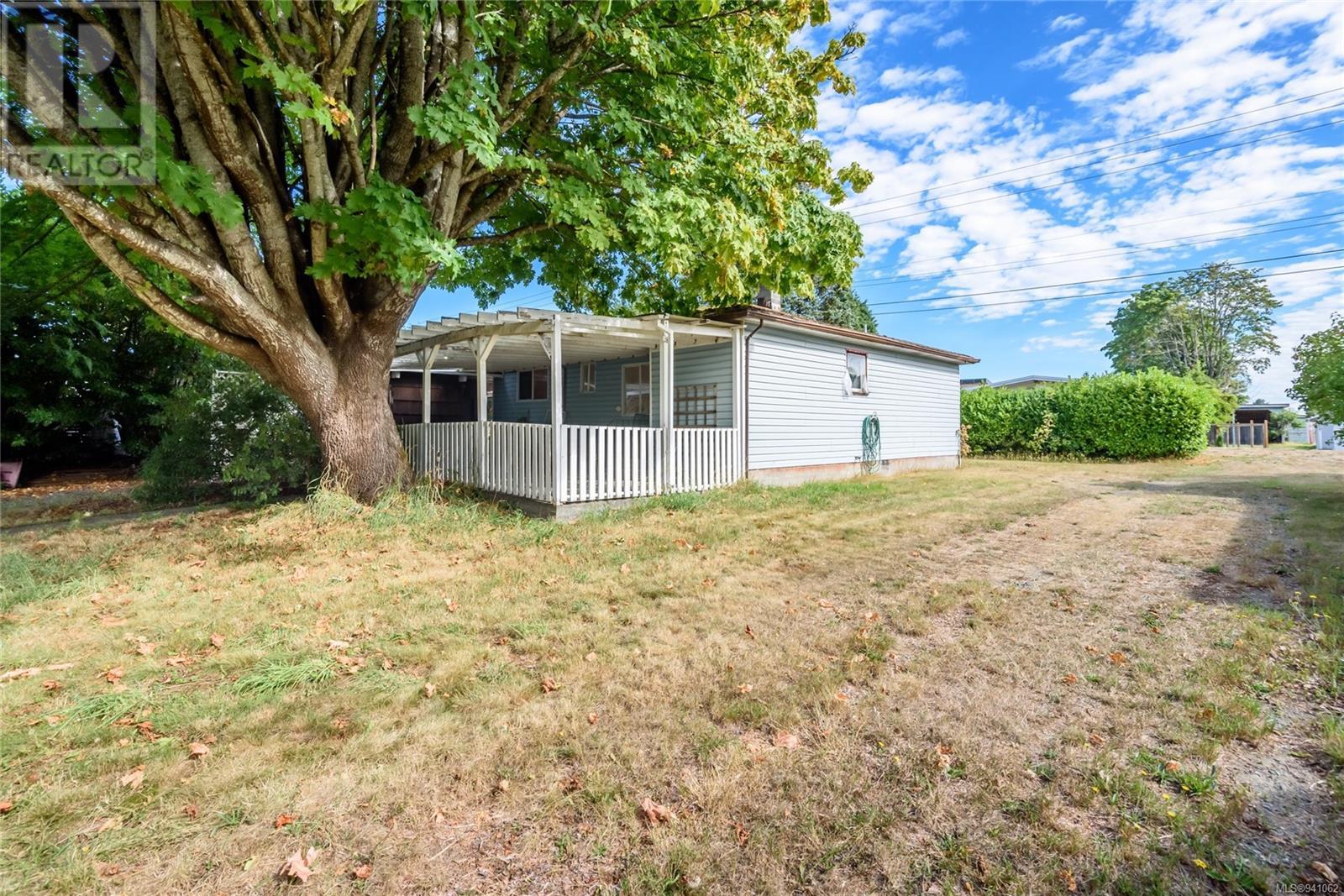 2254 Eardley Rd