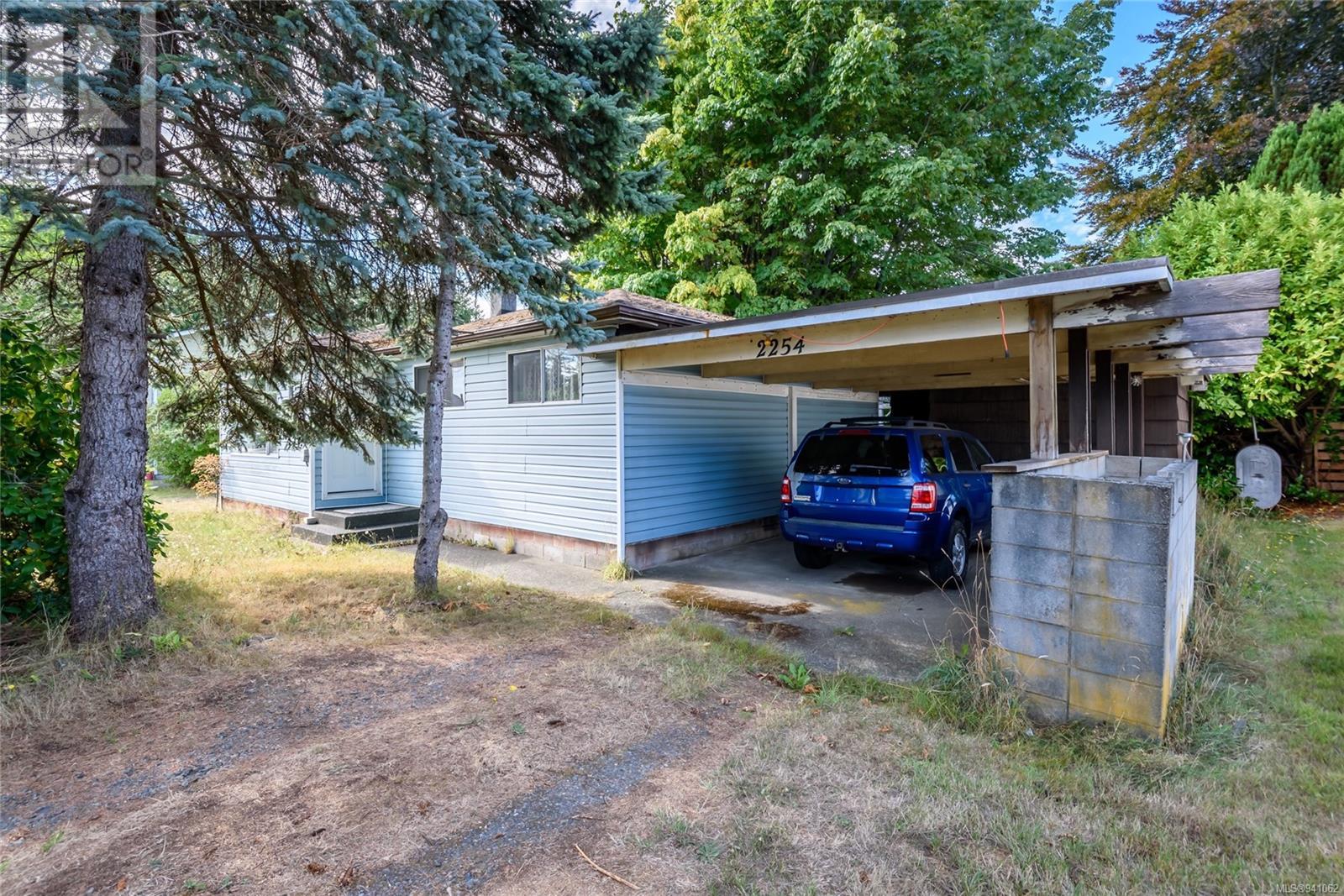 2254 Eardley Rd