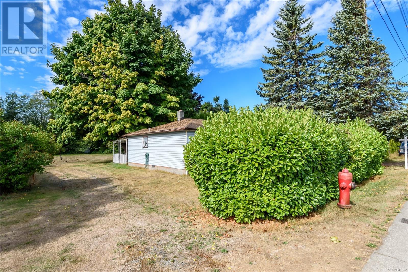2254 Eardley Rd