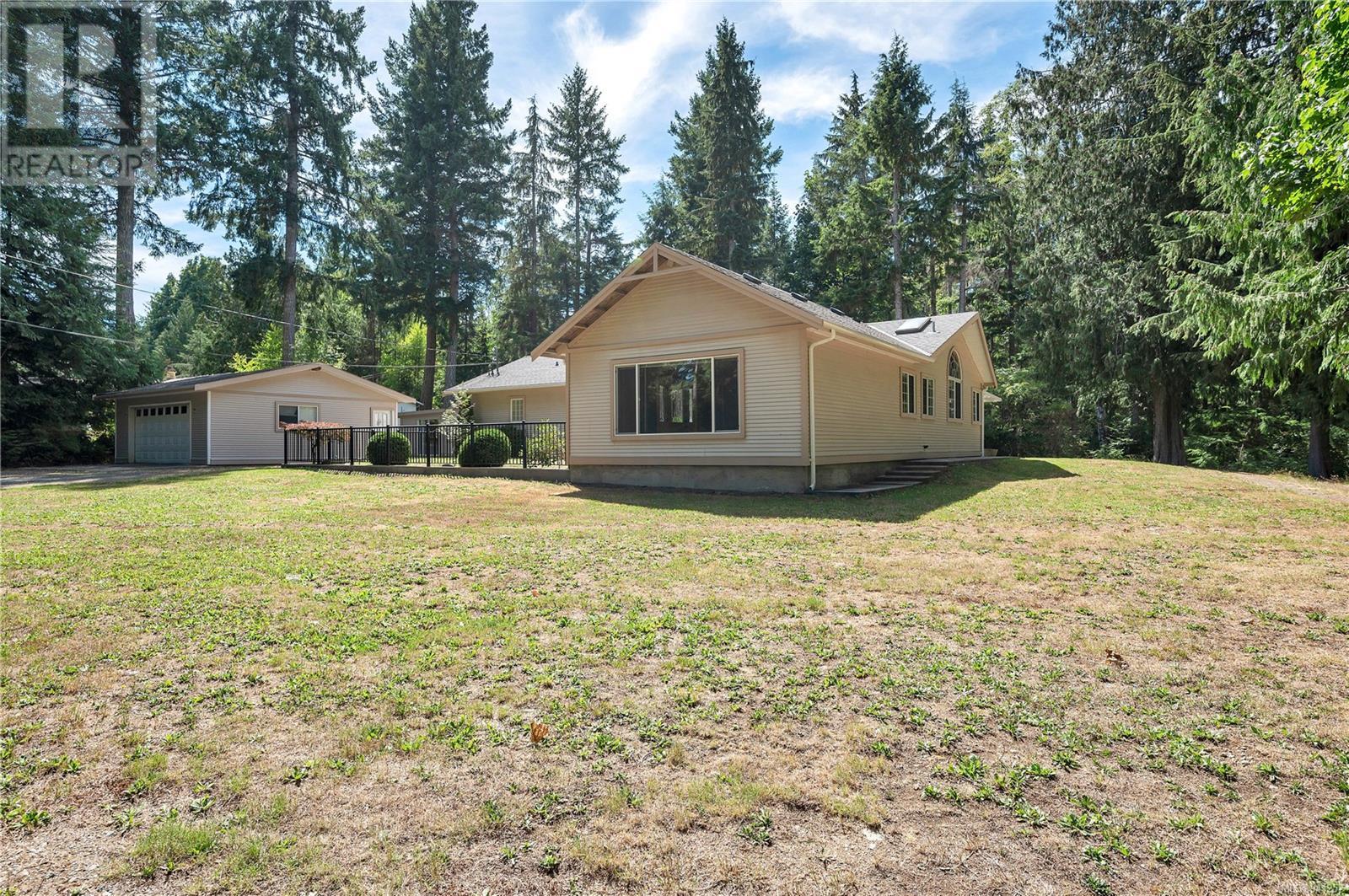 1527 Heriot Bay Rd