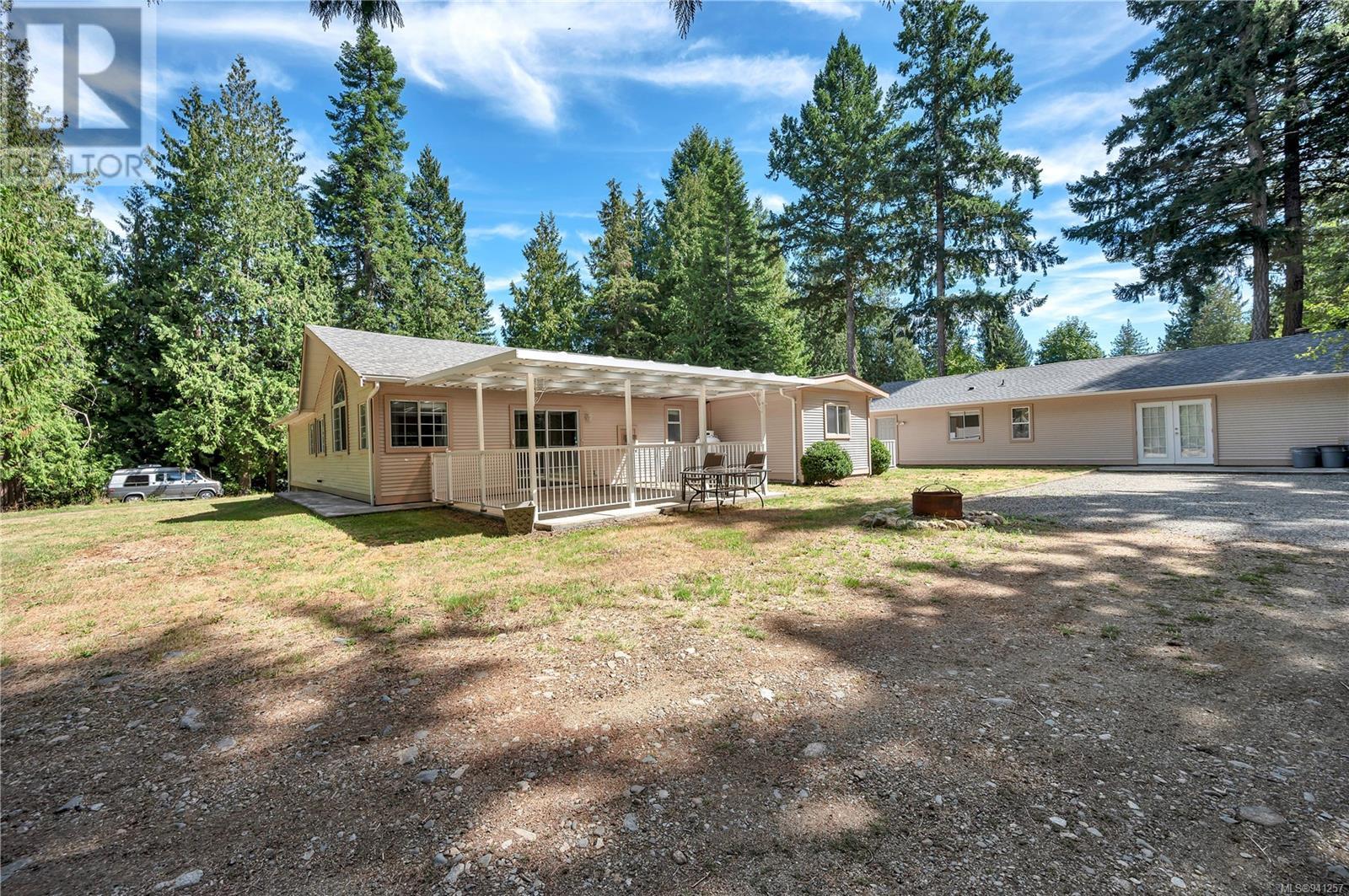 1527 Heriot Bay Rd