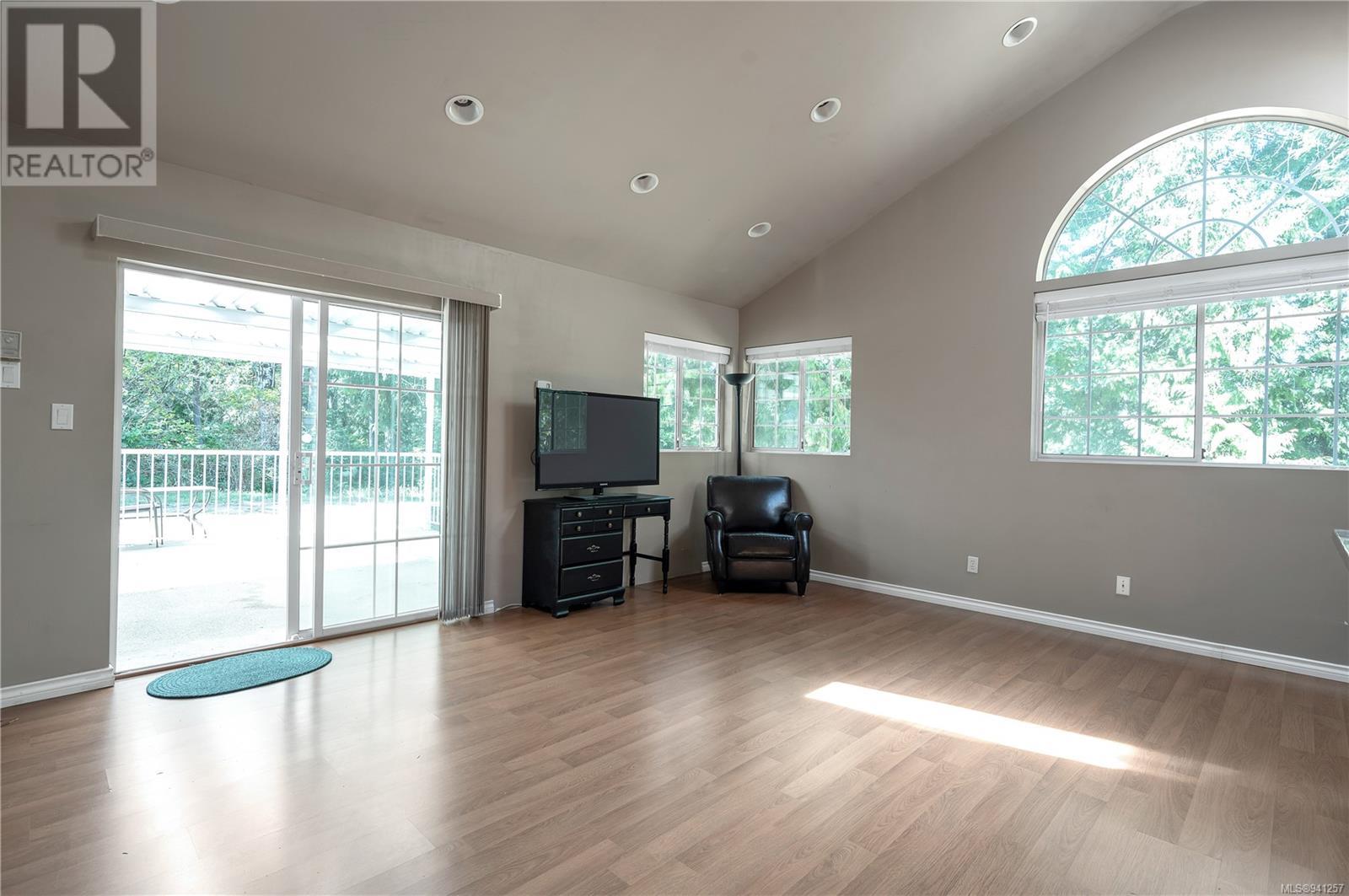 1527 Heriot Bay Rd