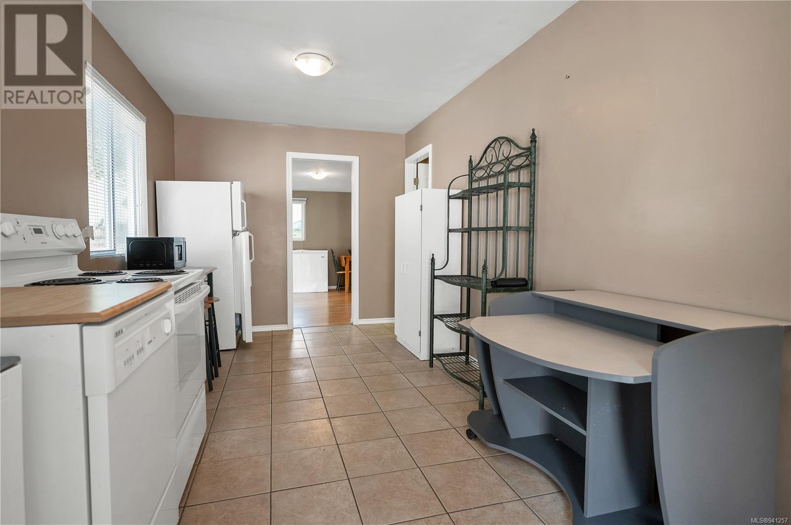 1527 Heriot Bay Rd