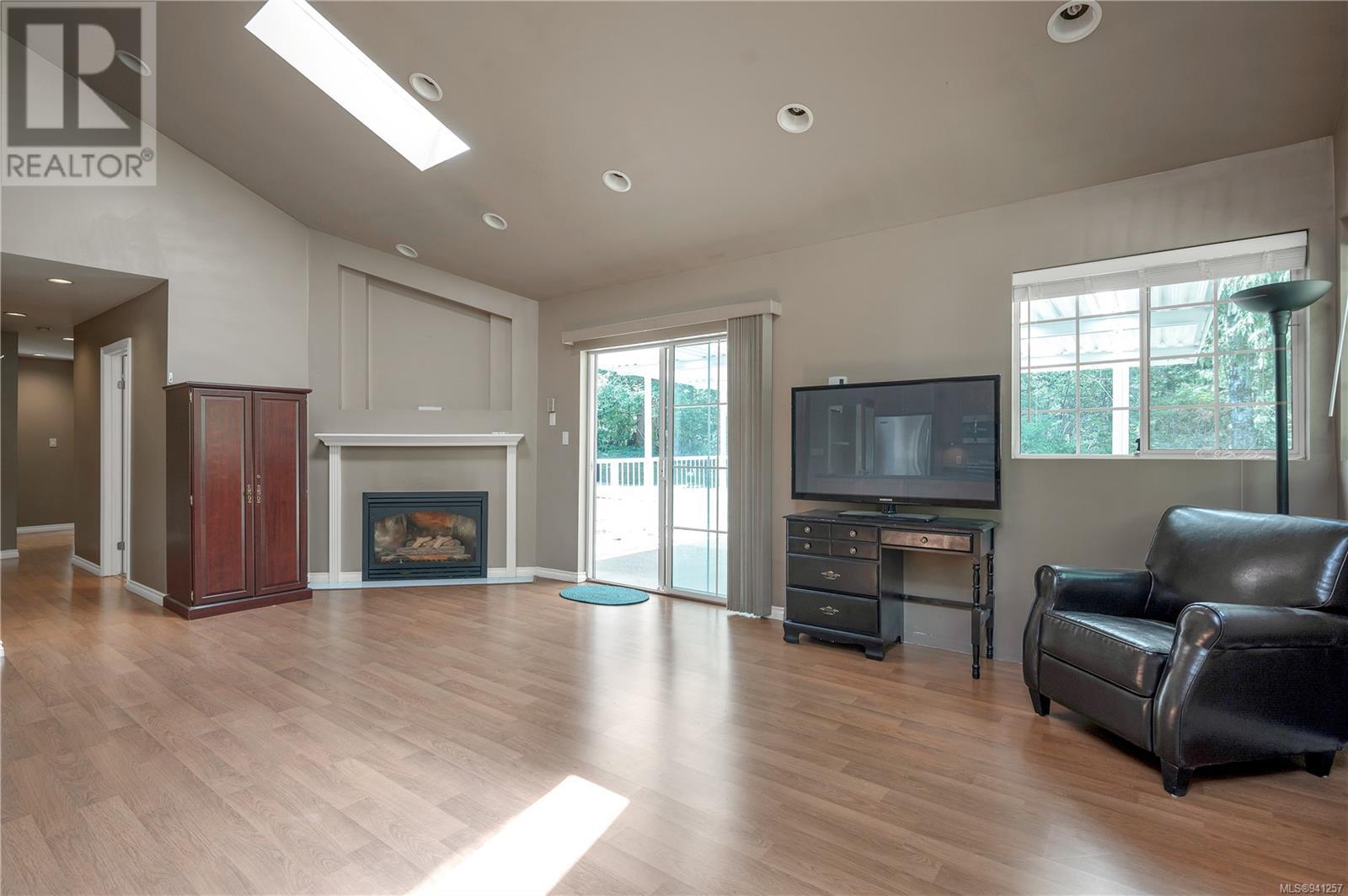 1527 Heriot Bay Rd