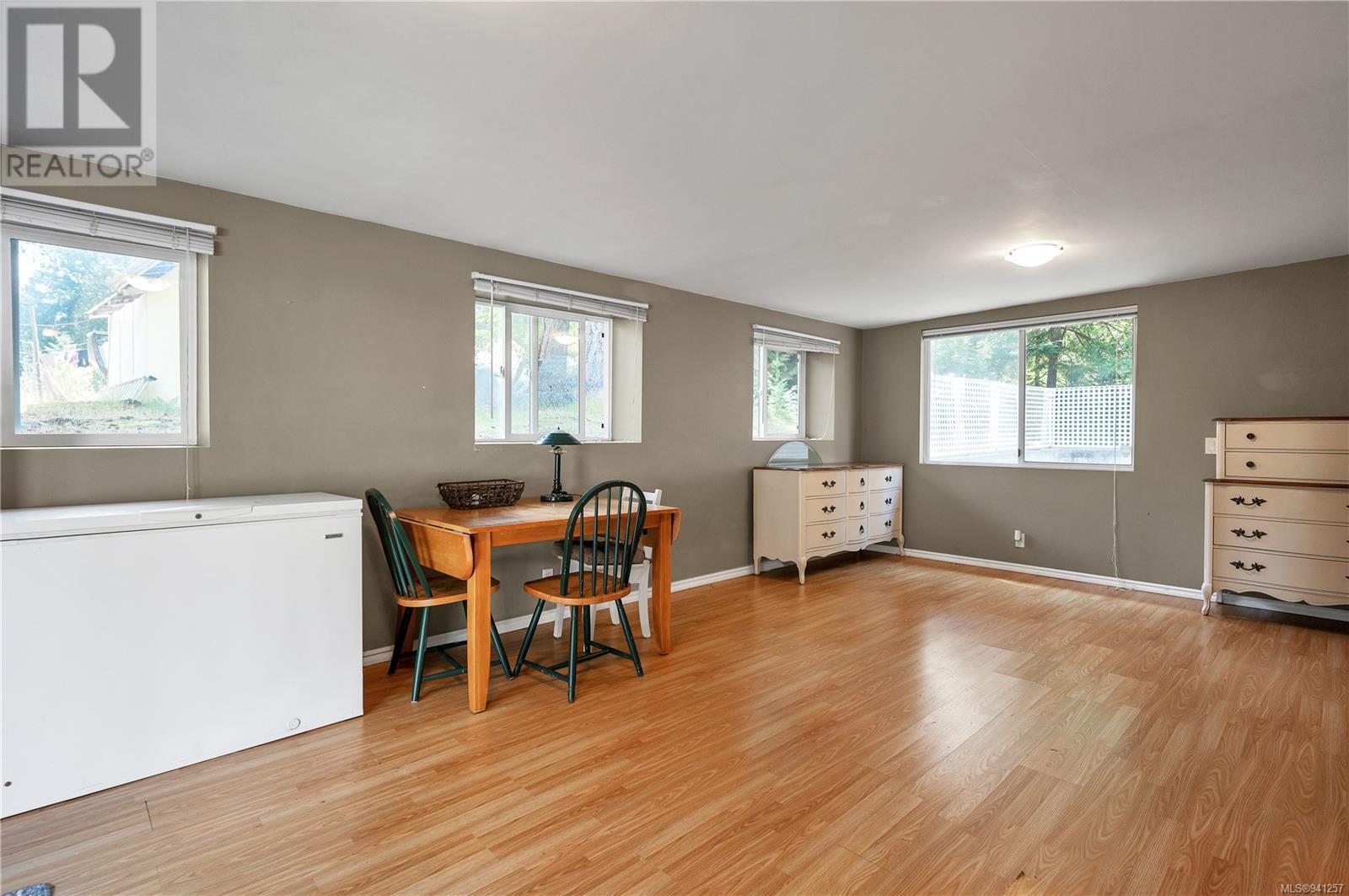 1527 Heriot Bay Rd