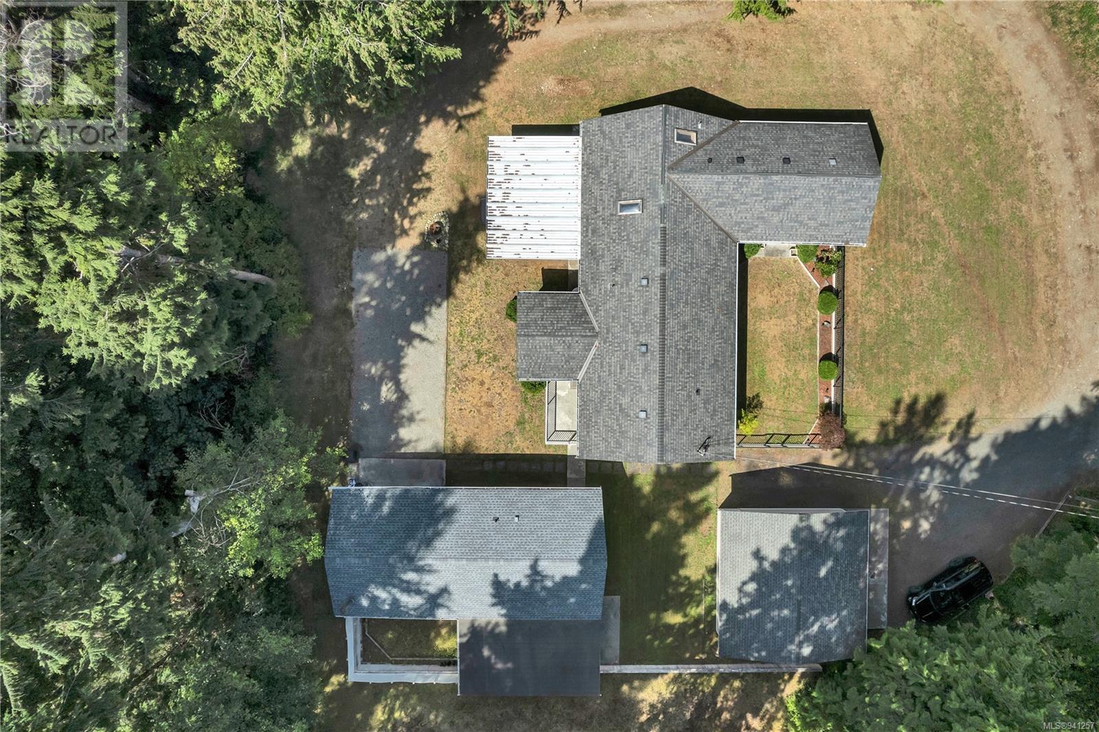 1527 Heriot Bay Rd