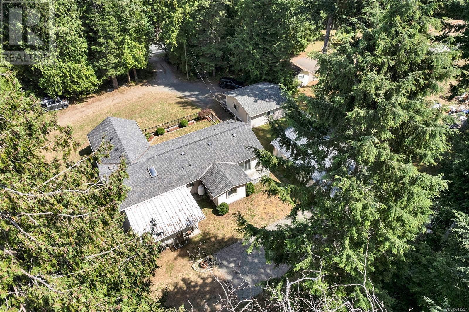 1527 Heriot Bay Rd