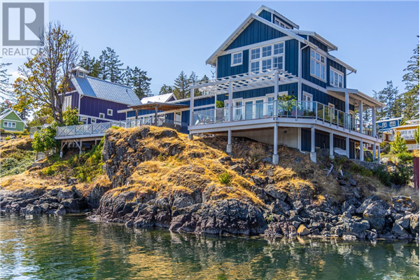 1103 Marina Dr, Sooke