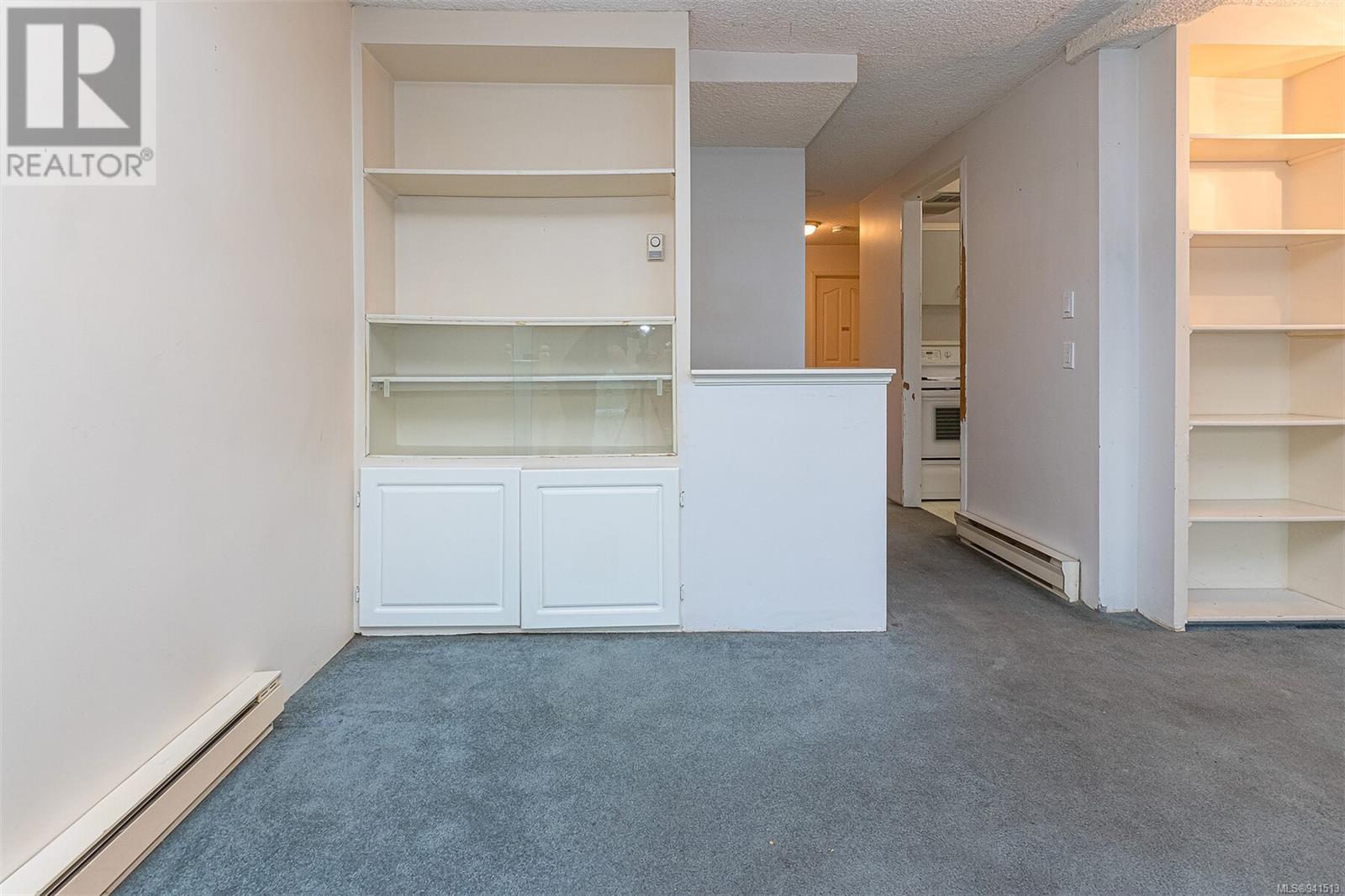 101 642 Admirals Rd, #101