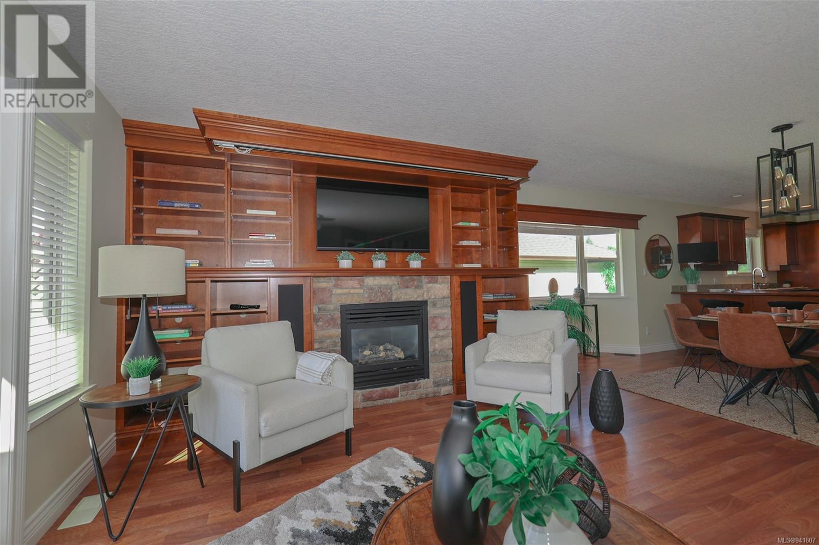 42 2006 Sierra Dr, #42