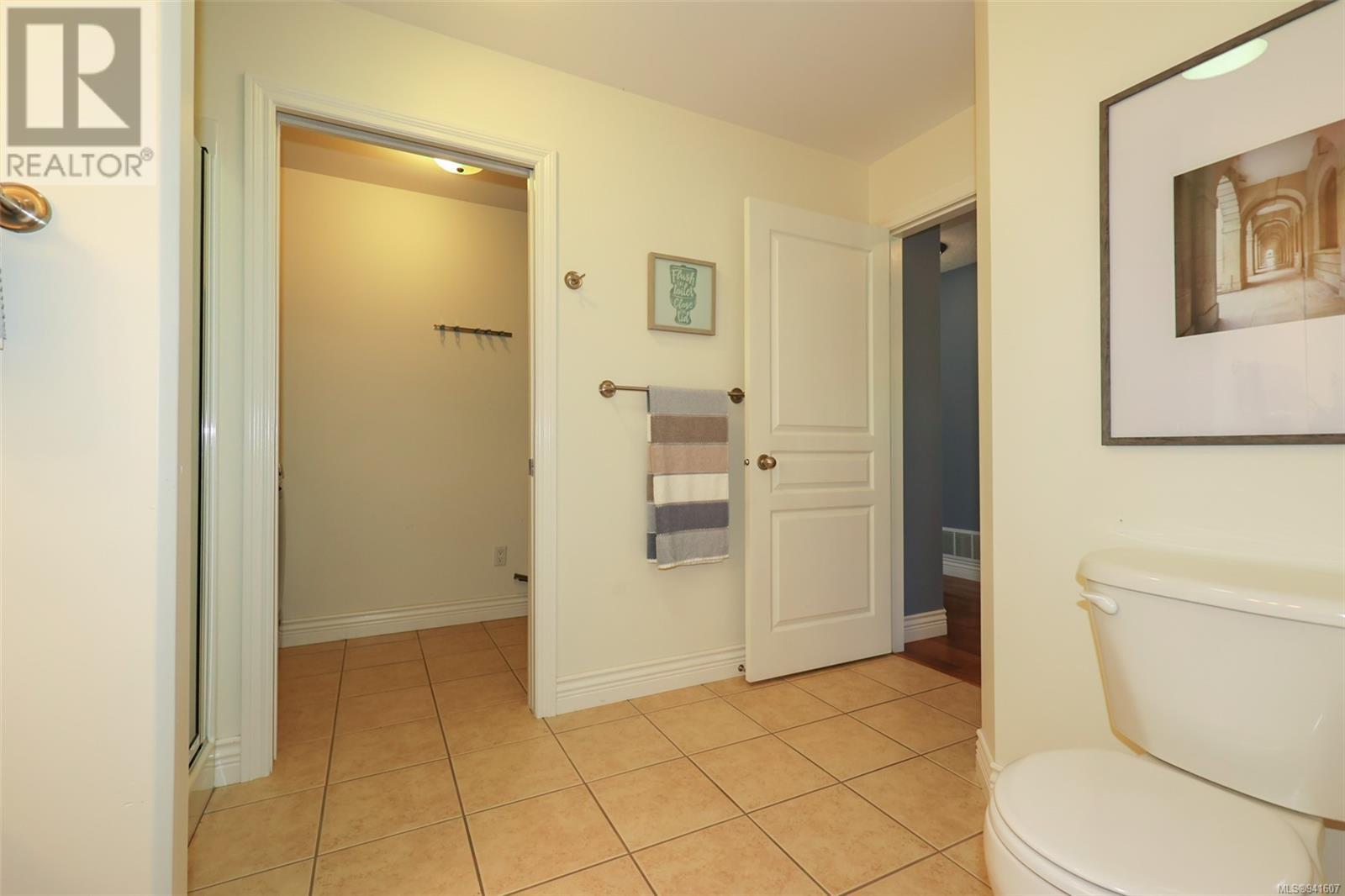 42 2006 Sierra Dr, #42
