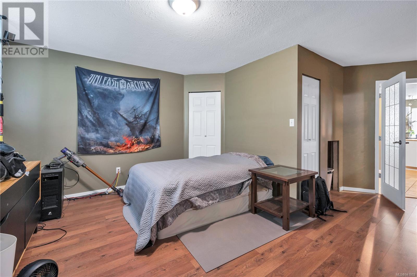 749 Bowen Dr