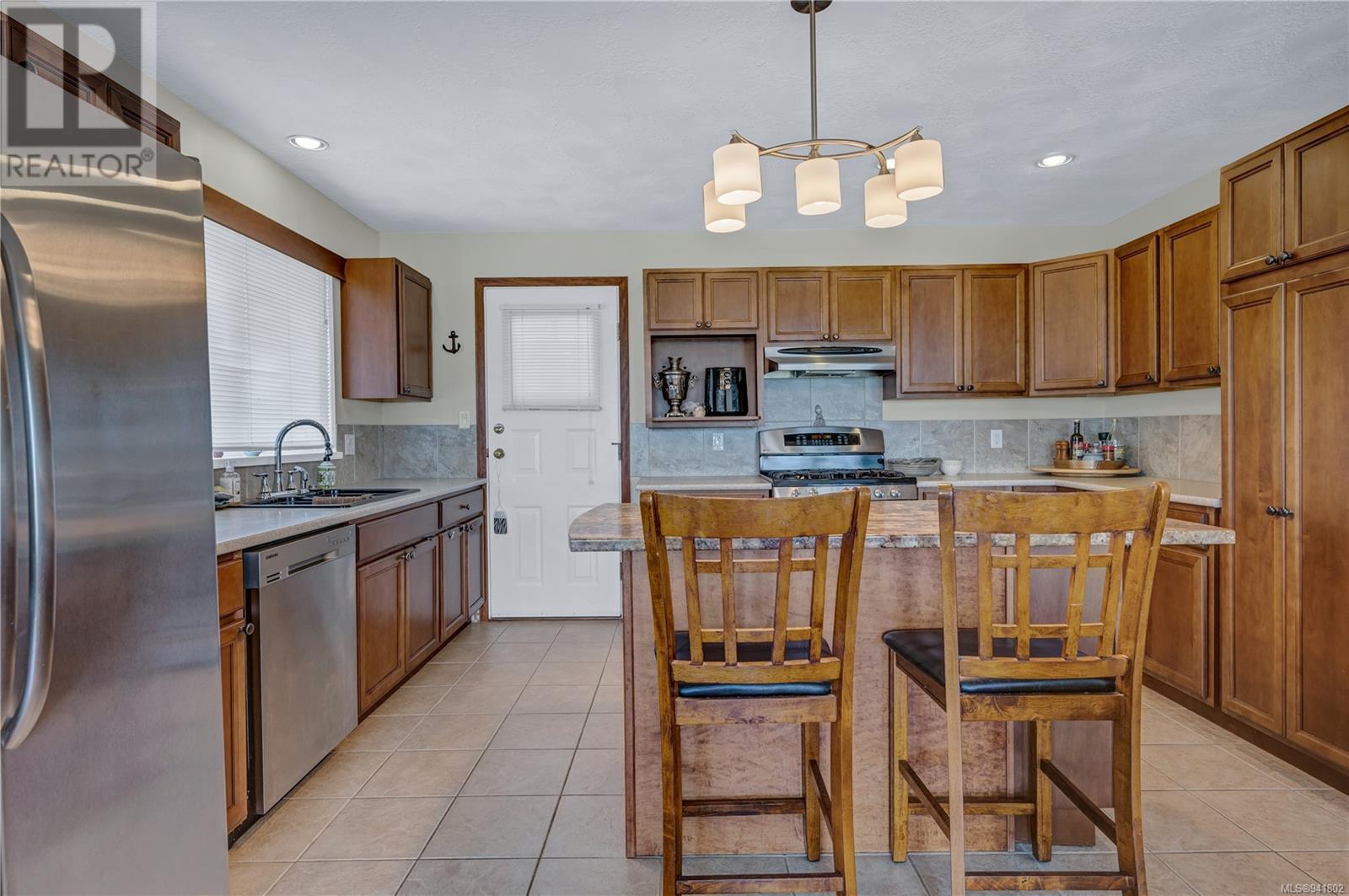 749 Bowen Dr
