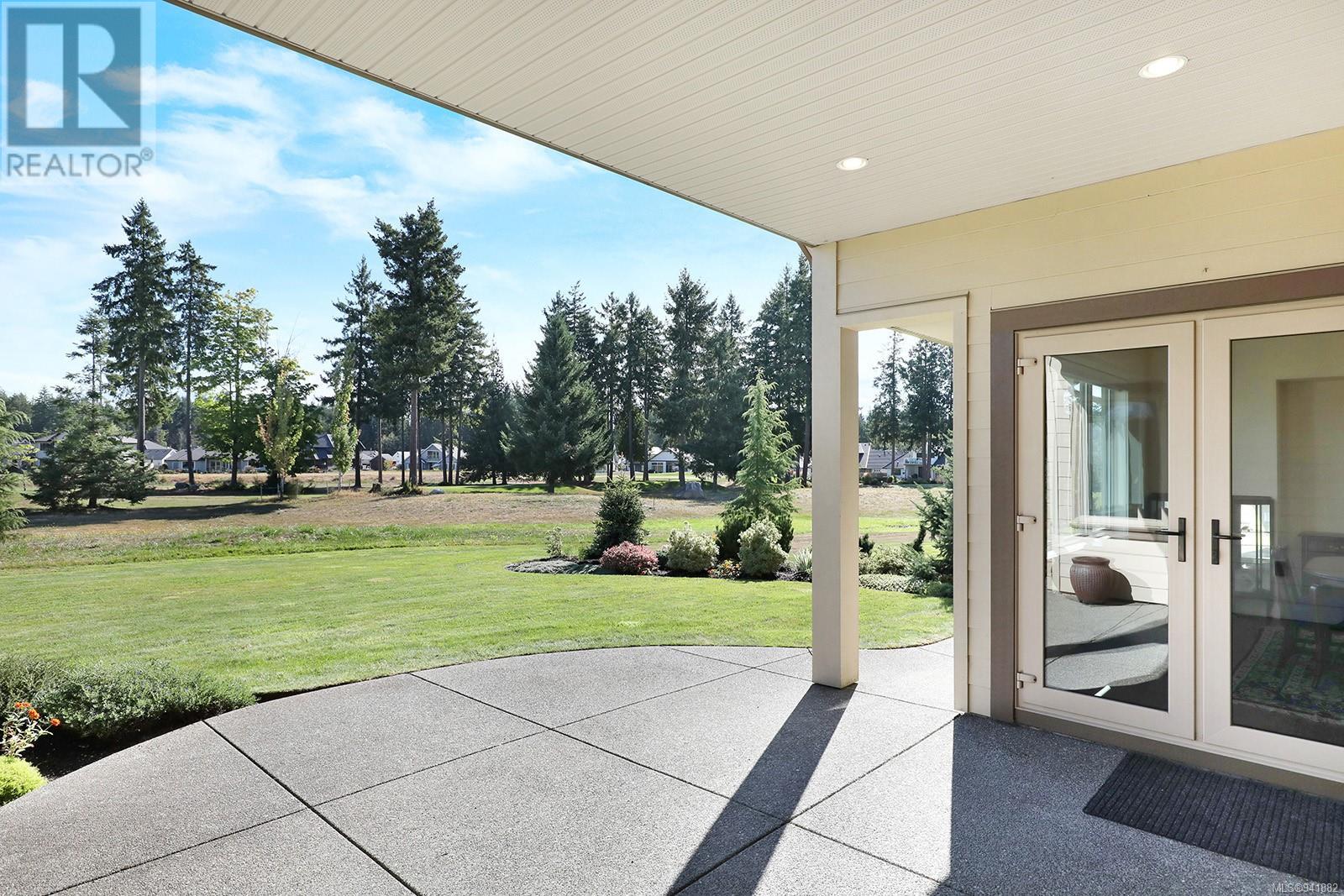 1942 Crown Isle Dr