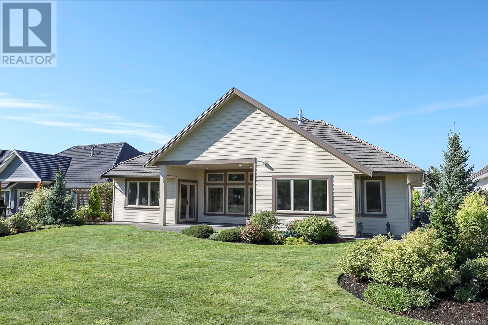 1942 Crown Isle Dr