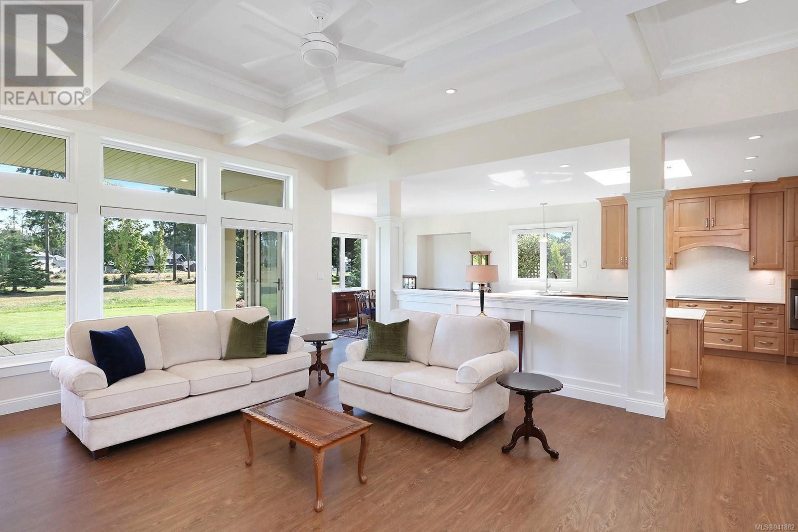 1942 Crown Isle Dr