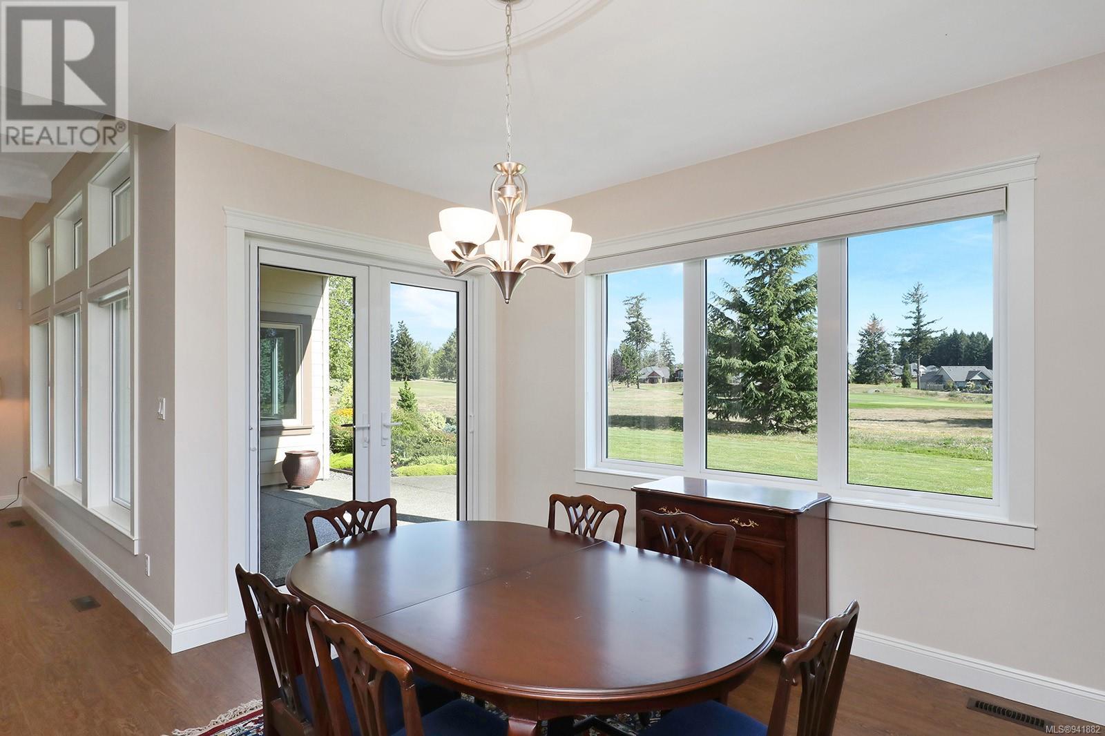 1942 Crown Isle Dr