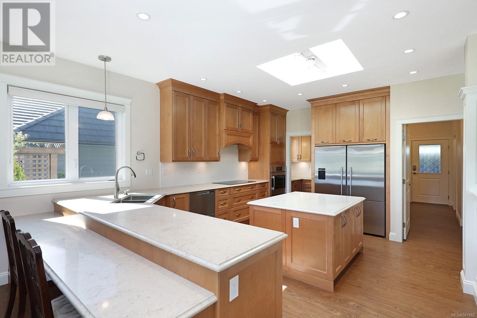 1942 Crown Isle Dr