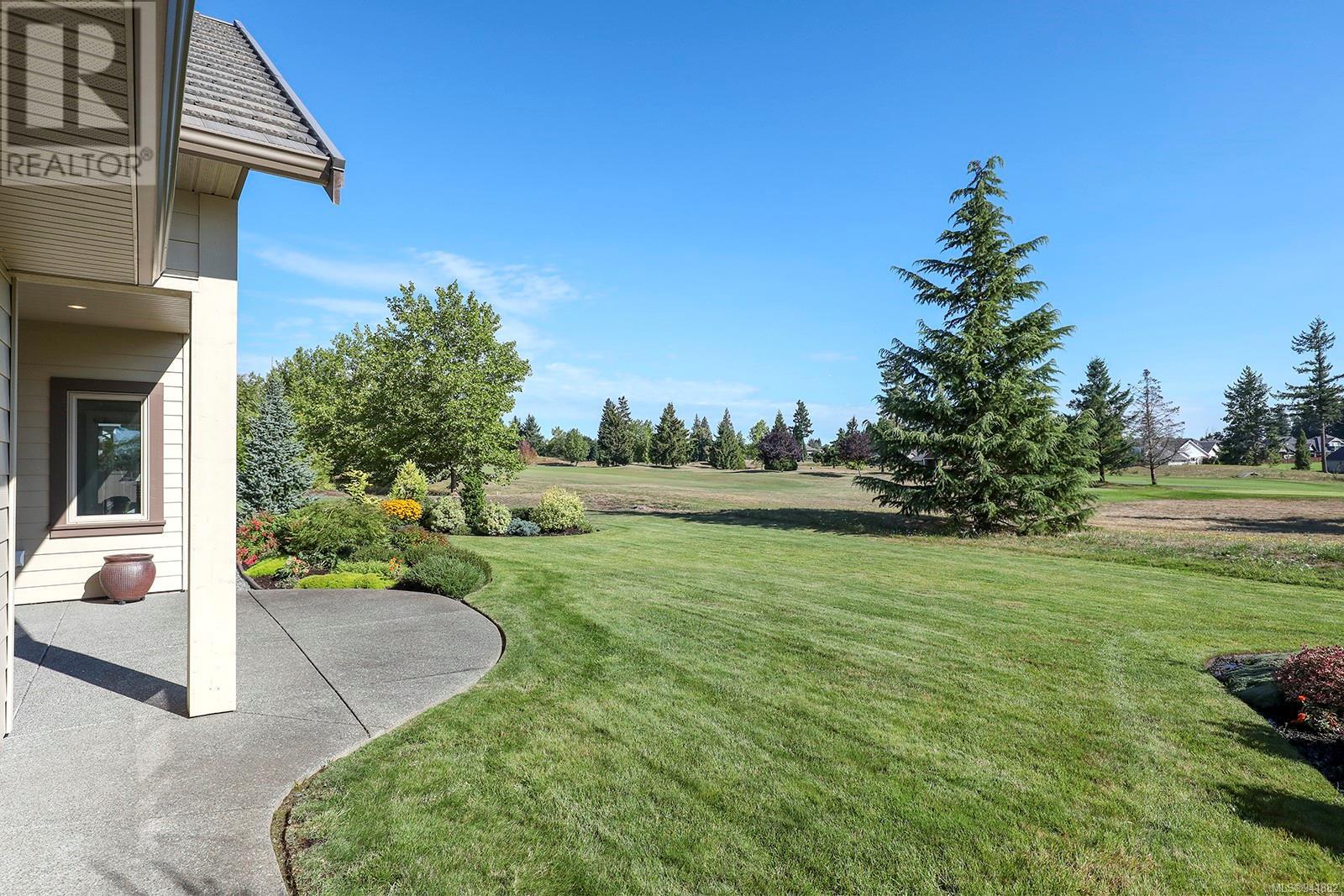 1942 Crown Isle Dr