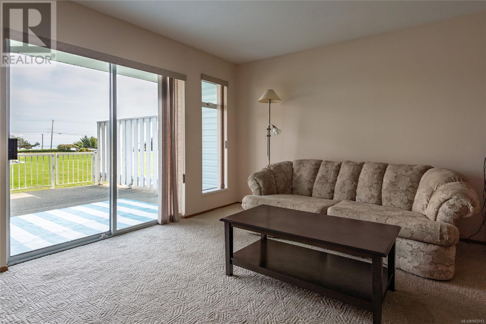 105 2730 Island Hwy S, #105