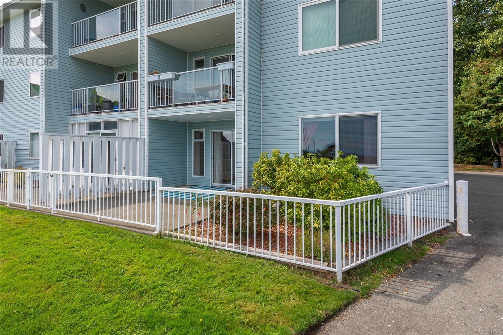 105 2730 Island Hwy S, #105