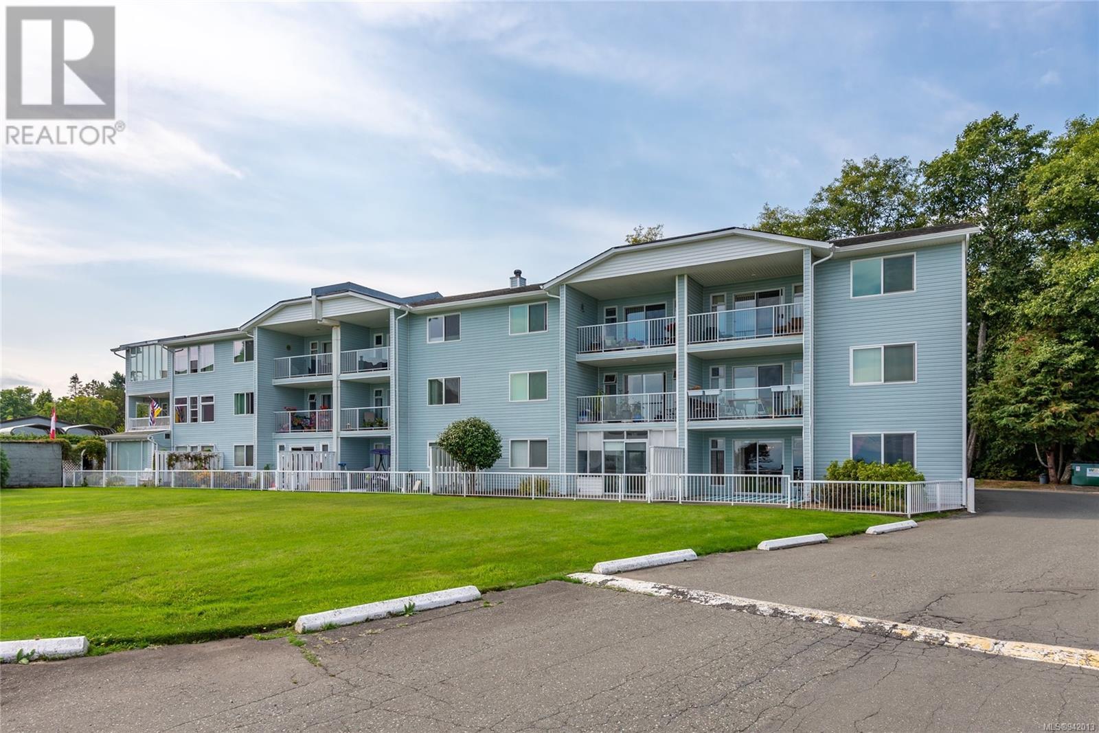 105 2730 Island Hwy S, #105